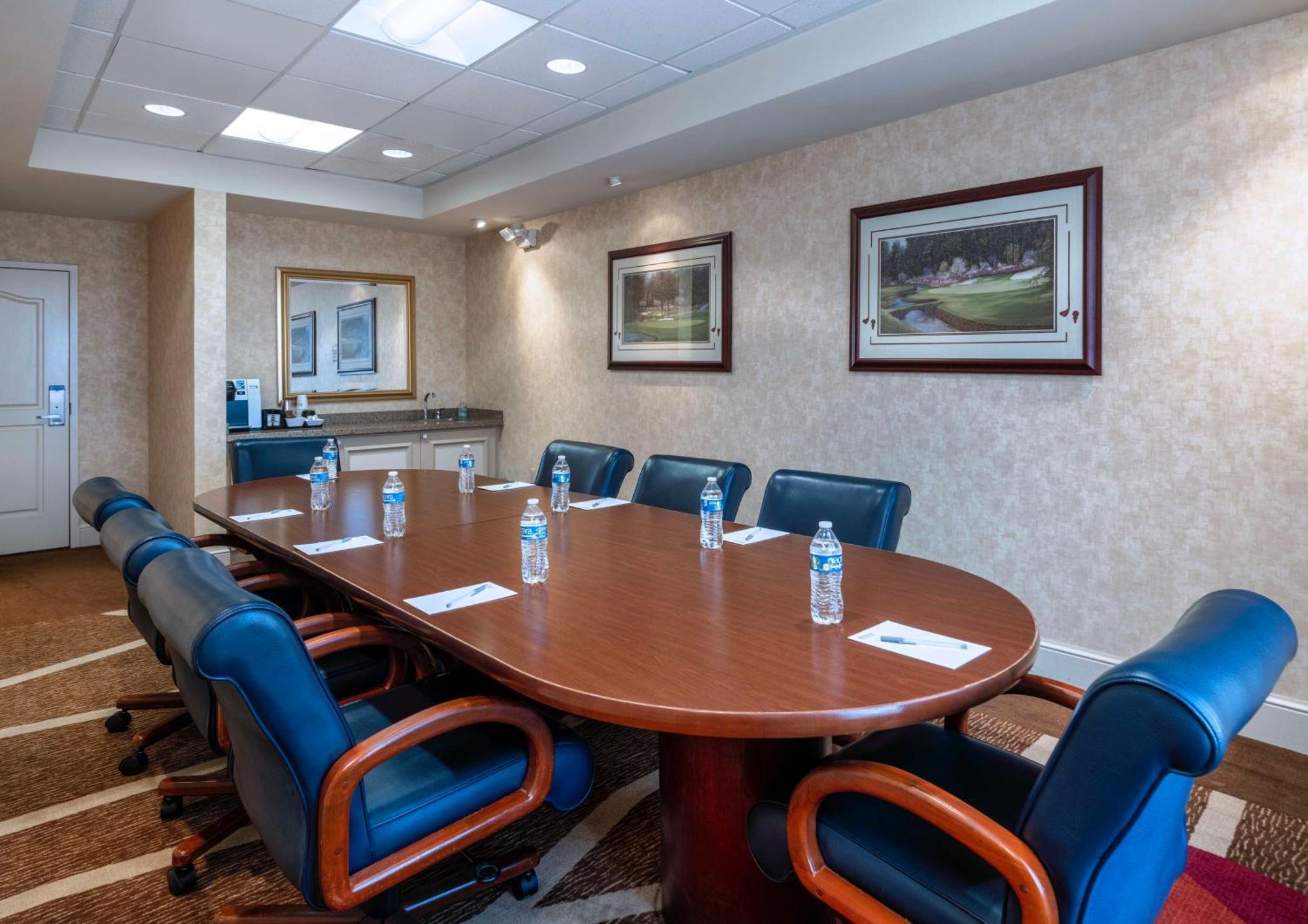Hilton Garden Strip South Hotel 3*